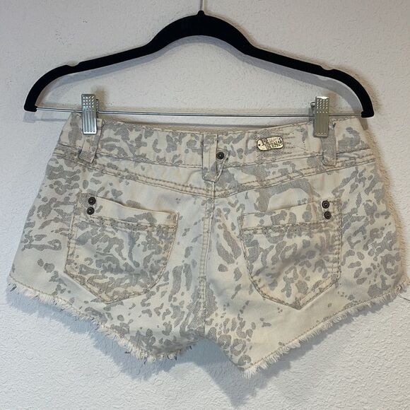 1st Kiss Womens Short Size 7 Button Pockets Unhem - Picture 4 of 10